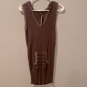 NWT: mango v neck dress sleeveless dress with hood